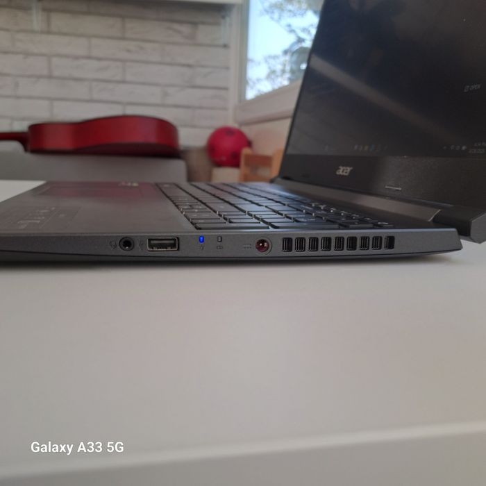 Laptop gaming Acer Aspire 7 Ryzen 7 5825U RTX 3050 TI 4gb Vram