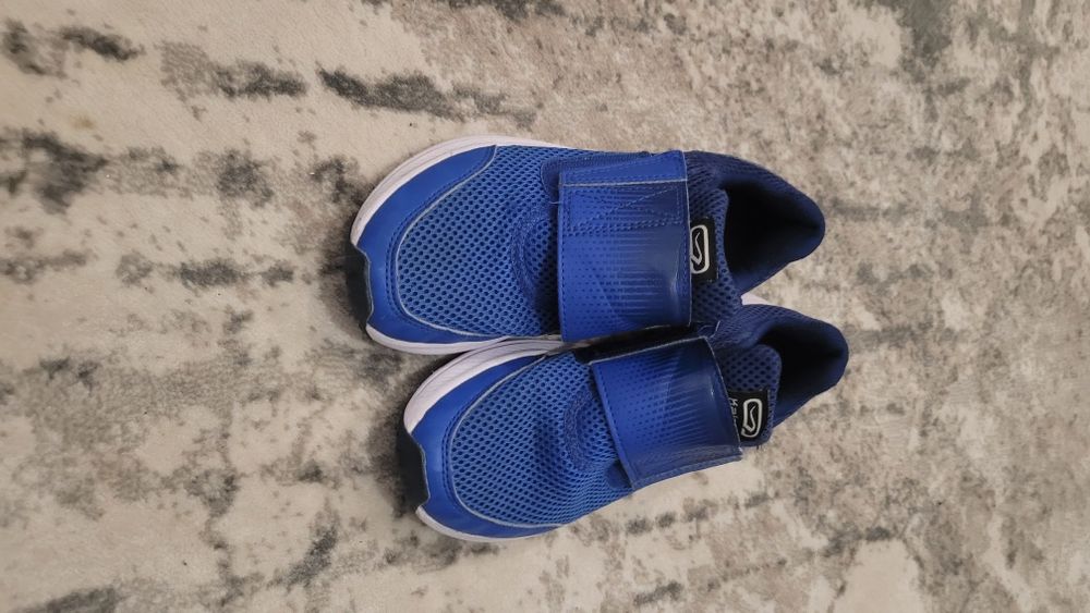 Adidasi pentru sport marimea 36