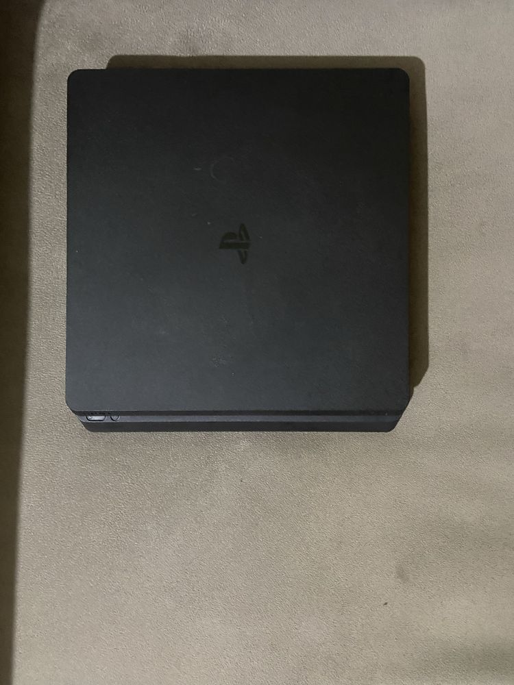 PlayStation 4 Slim