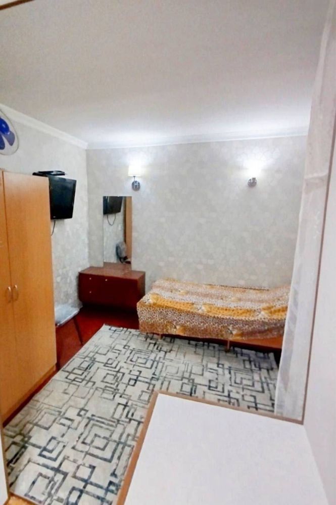 1в2/3/5 Продается квартира Чиланзар 25 квартал Балкон 2/6! 42кв.м