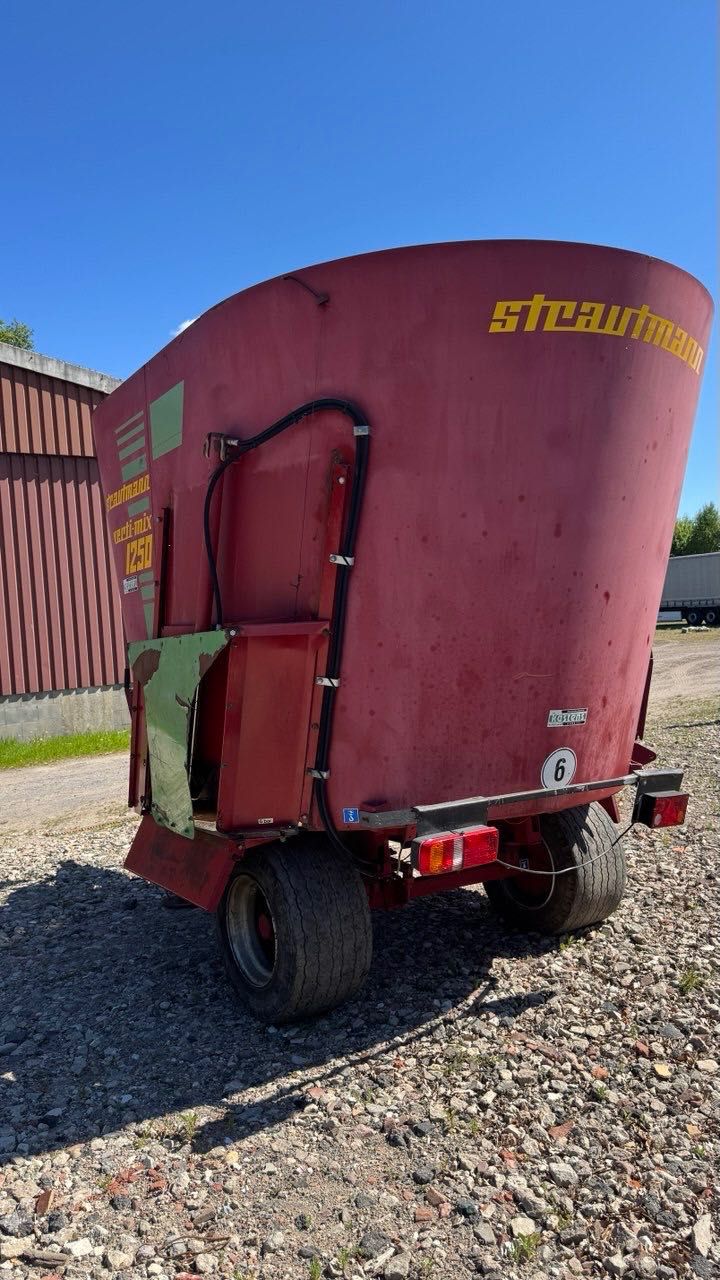 Strautmann verti-mix 1250, Yem aralashtiradigam MIXER.