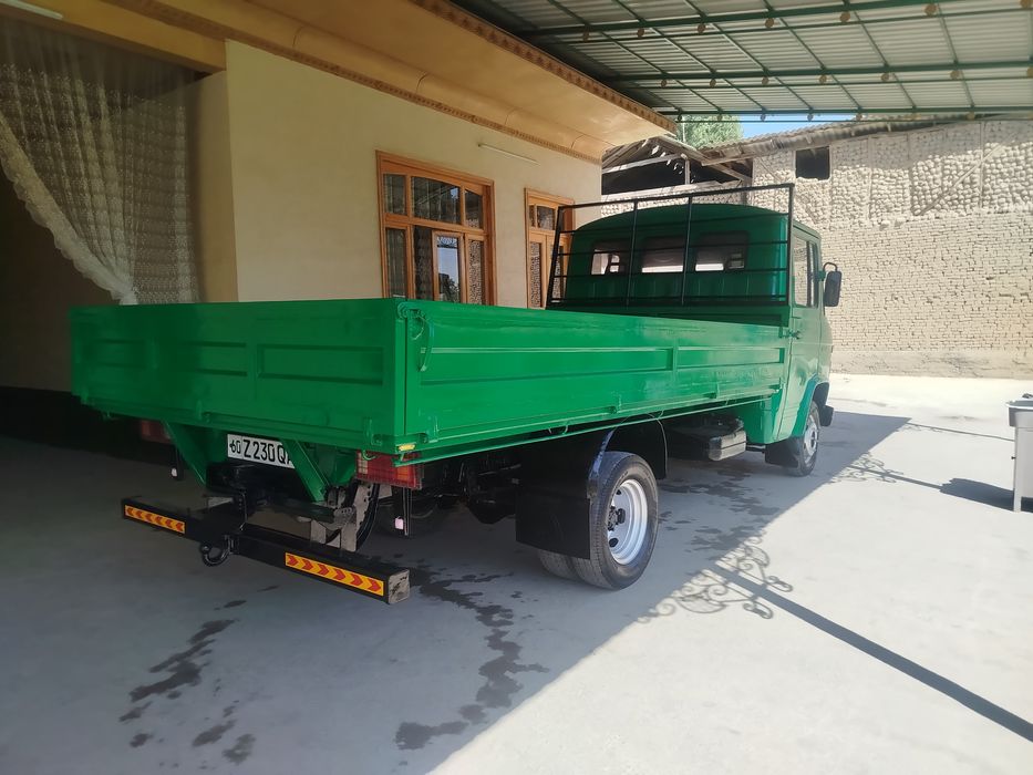 Мерсадес 508 Гигант