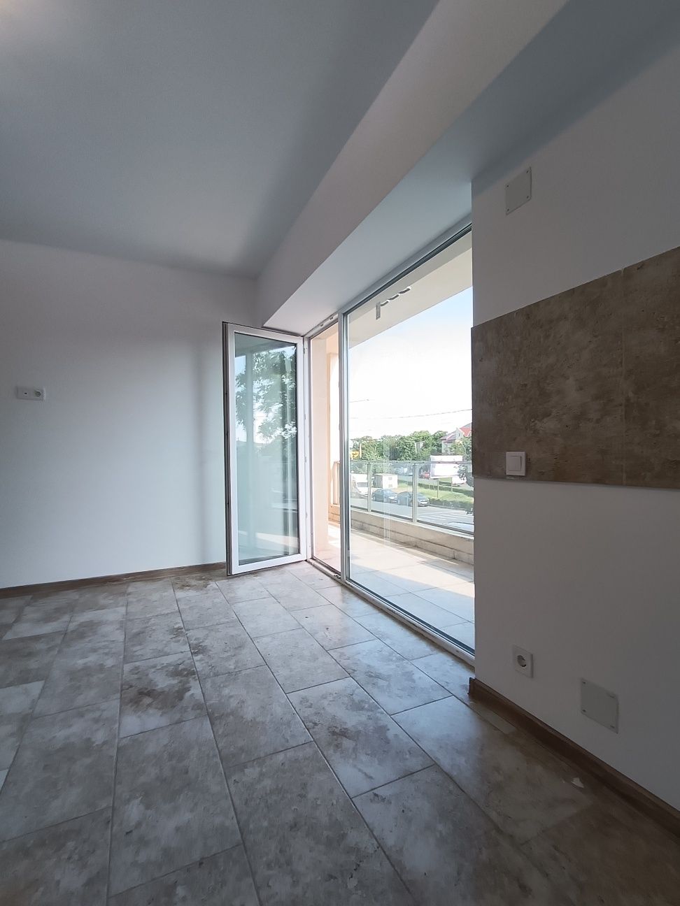 Apartament 2 cam Rovine Bactiz