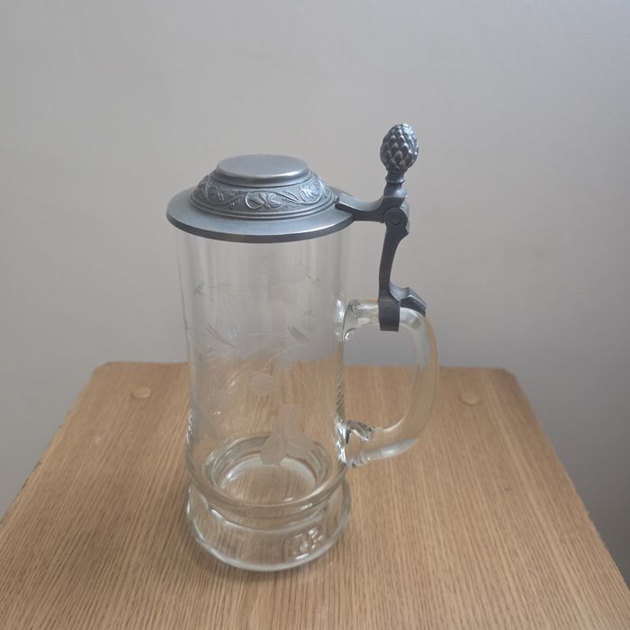 Halba de bere 0,5l sticla cu capac
