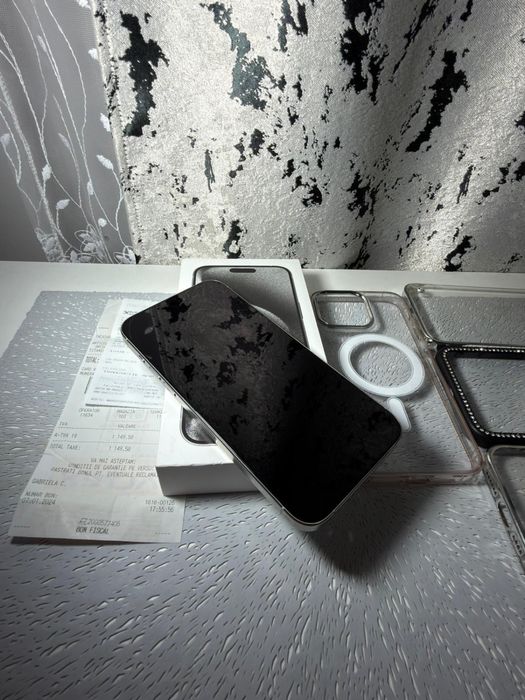 VÂND IPHONE 15 Pro Max 256 GB white titanium/ Impecabil