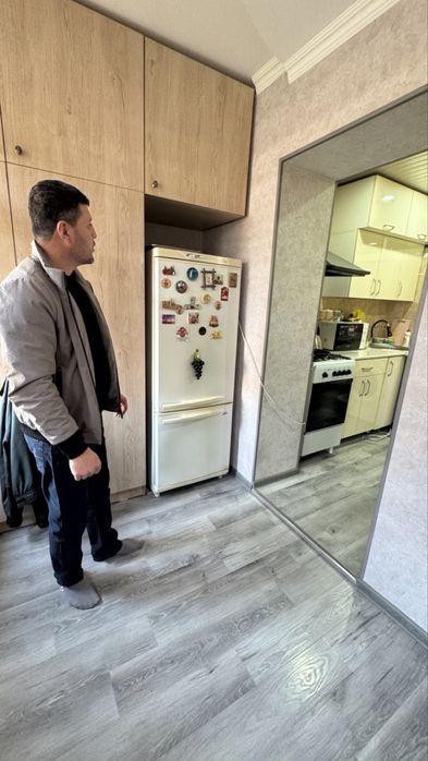 Продается встроенный мебель прихожая и для кухни