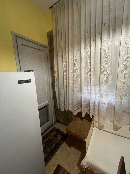Продава се Двустаен апартамент в Карлово - 50 кв.м за 633 €/кв.м - Снимка #2