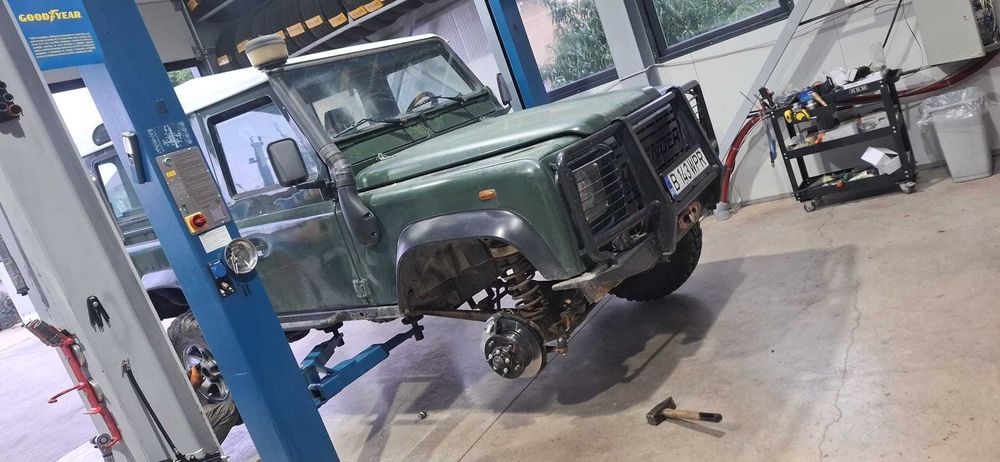 Land Rover Defender 90 2004 TD 5 revizuit
