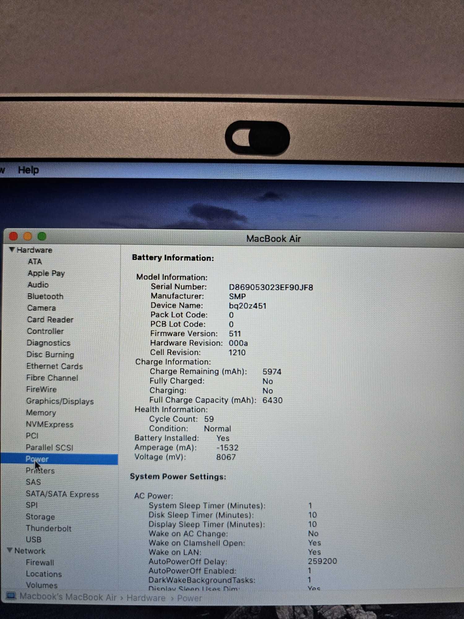 Macbook Air 13 2017, i5 1.8 GHz, 8GB RAM, 960GB SSD, fabricat in 2019