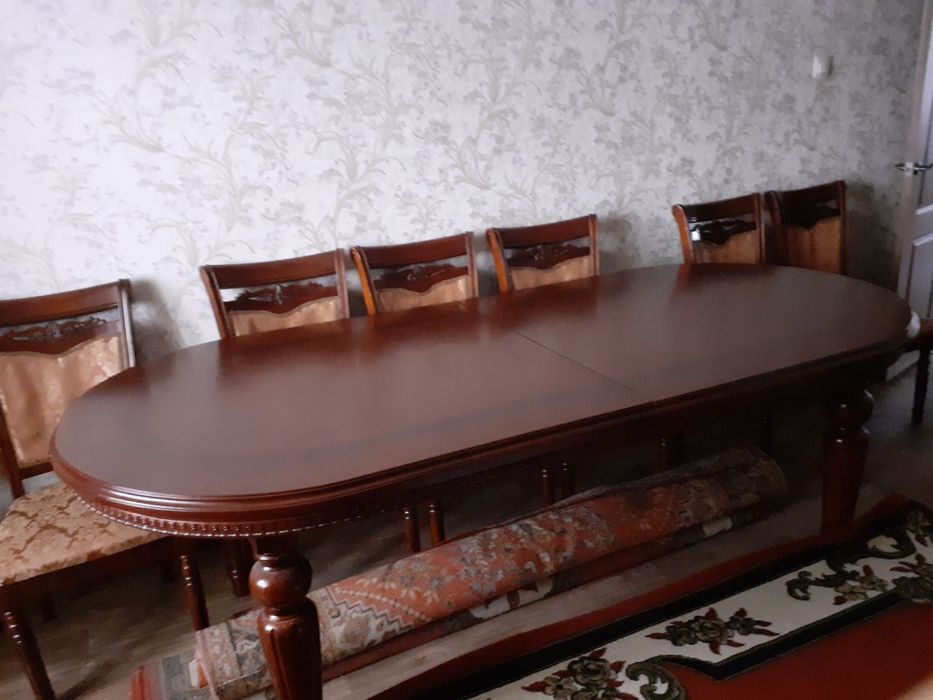 Продам стол со стульями