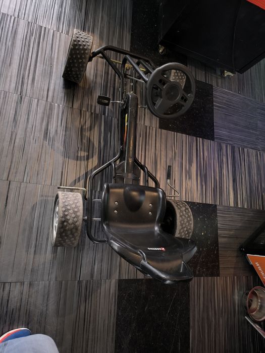 Детска количка с педали и верига