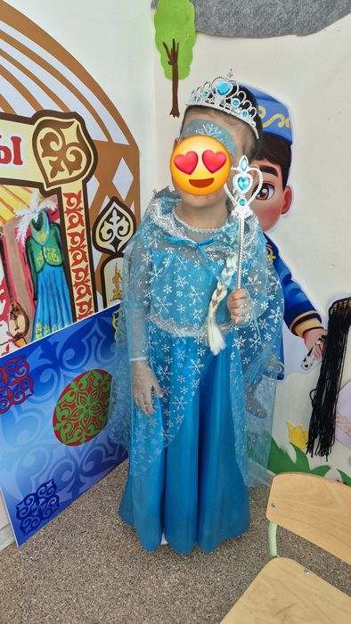 Продам костюм Эльзы