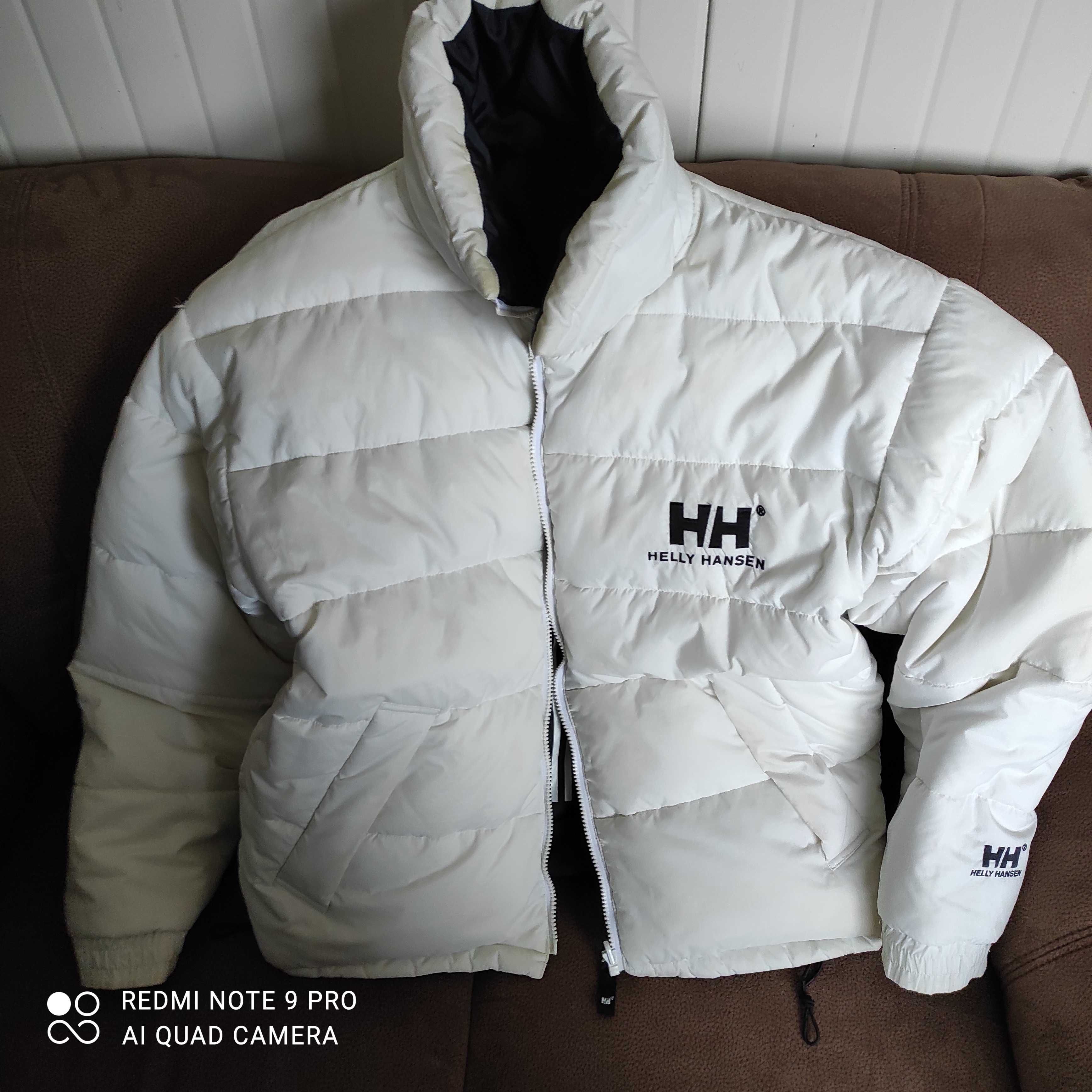 Helly Hansen -пухено яке.