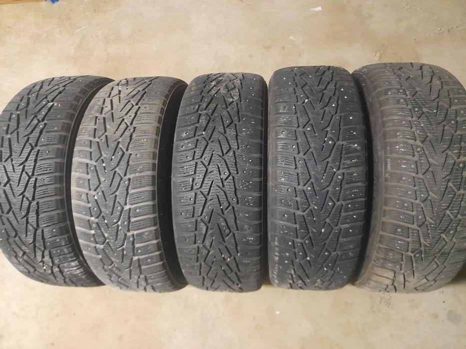 Продается зимний шиный 5