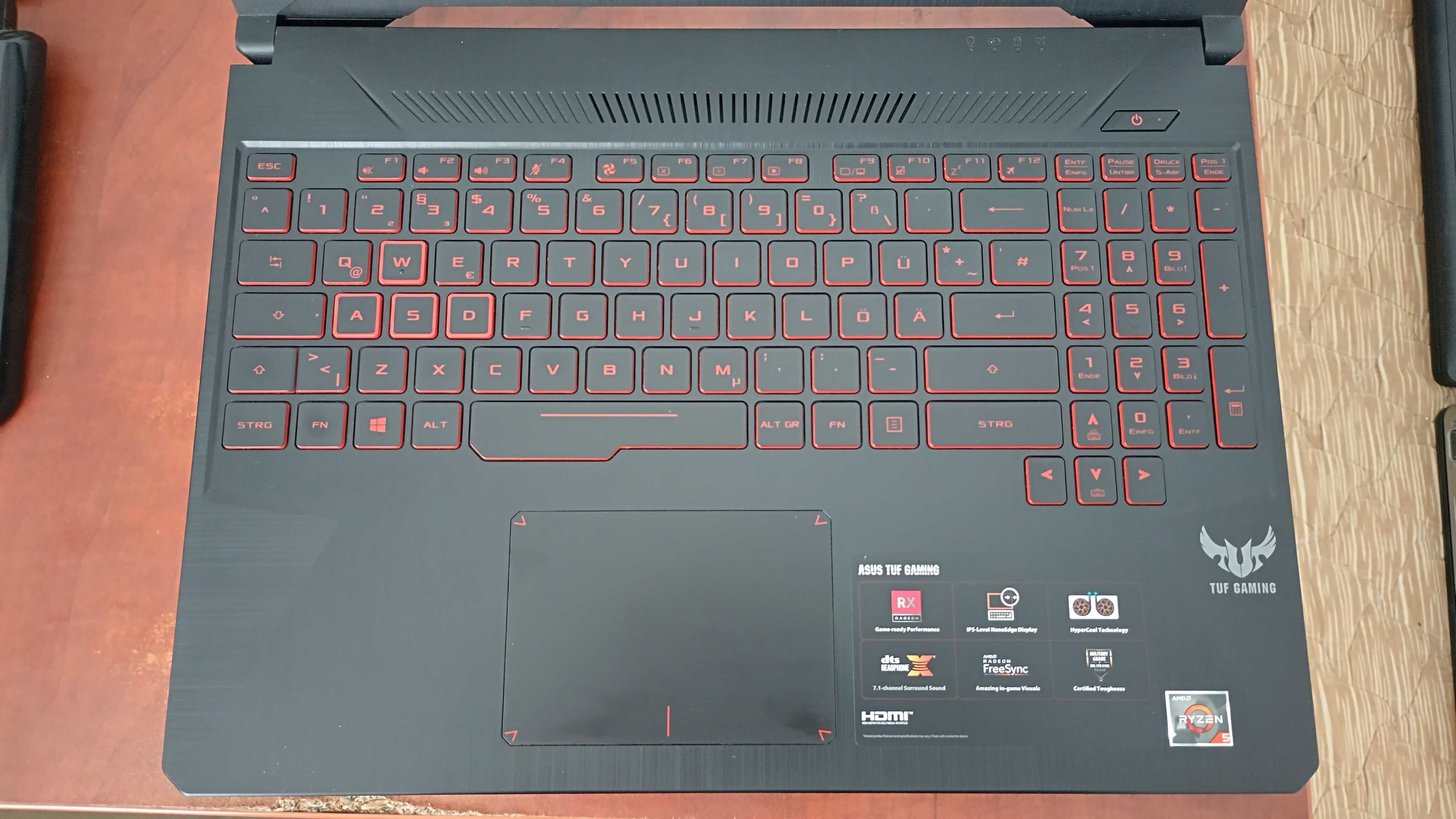 Asus Tuf FX505,15.6", Ryzen 5,12GBDDR4,512GB,RX560X-4GB