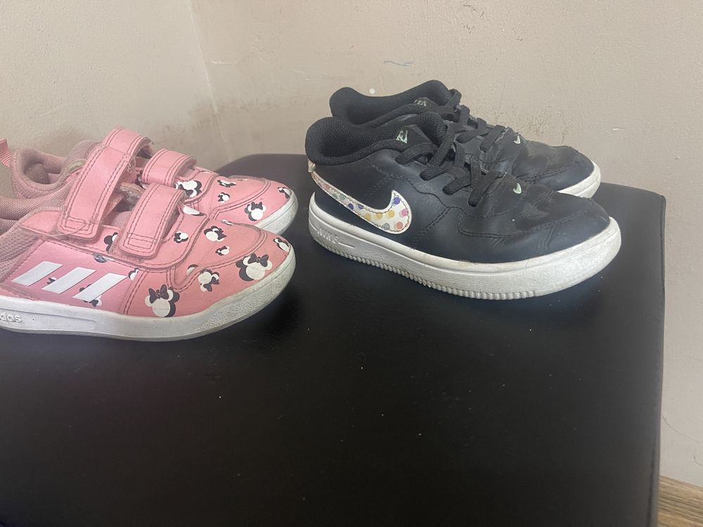 Маратонки Nike и Adidas Оригинални 27 и 26 1/2