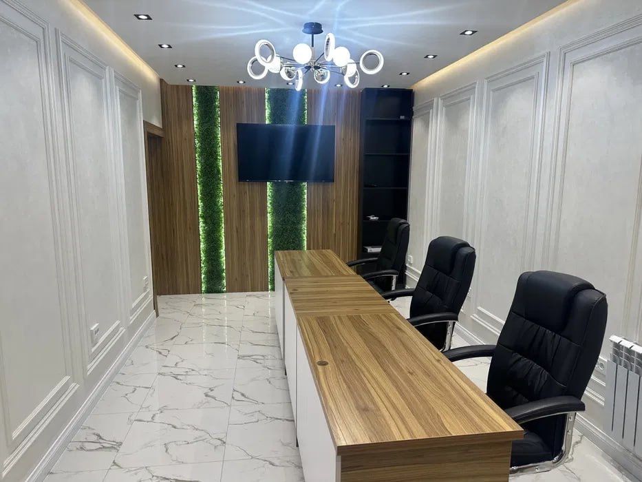 На Паркентском Евро Офис Вдоль дороги