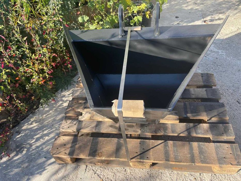 Cupa trapezoidala pt. buldoexcavator