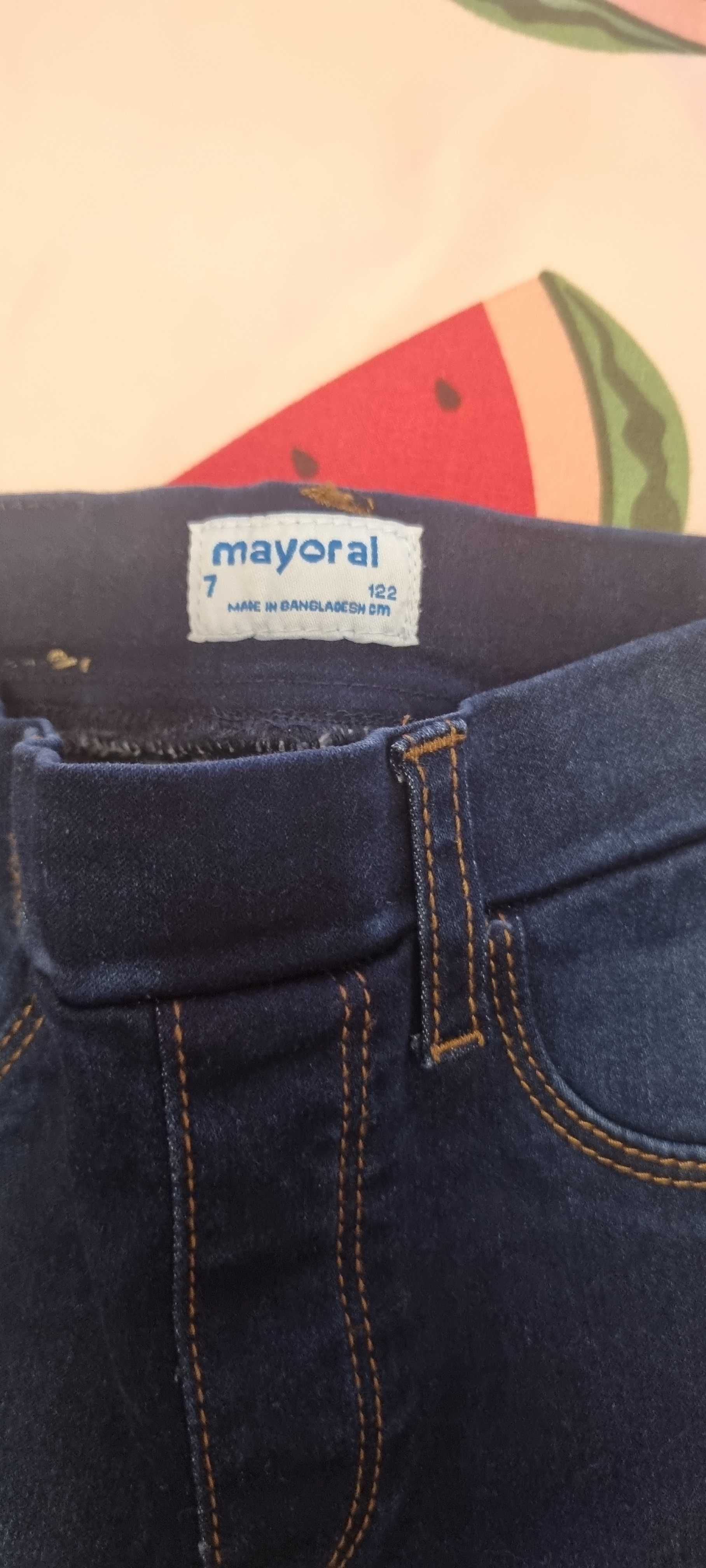 Детско яке Michael Kors и дънки Mayoral