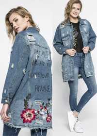 Geaca jeans trashed cu broderie