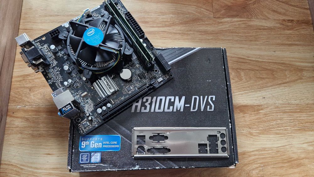Vand KIT (Gen 8) QUAD i3-8100+H310+8GB DDR4+Cooler !! NOU !! la 300lei