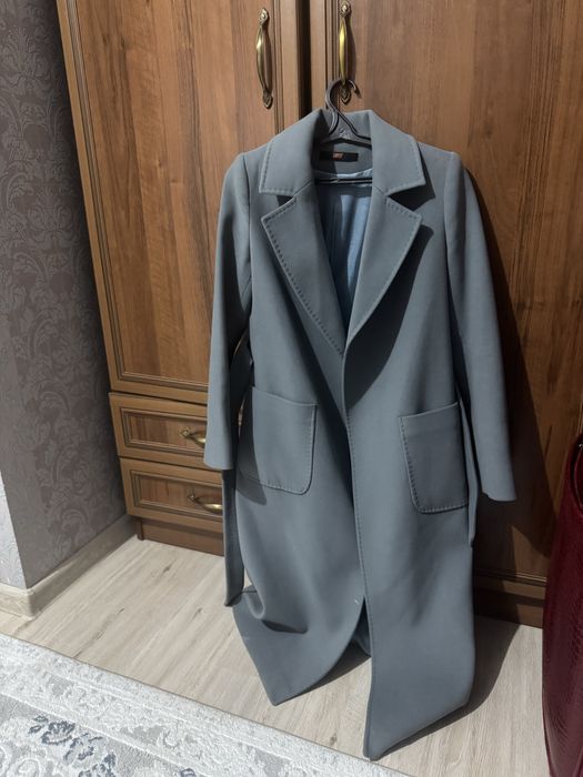 Пальто лорета почти новое