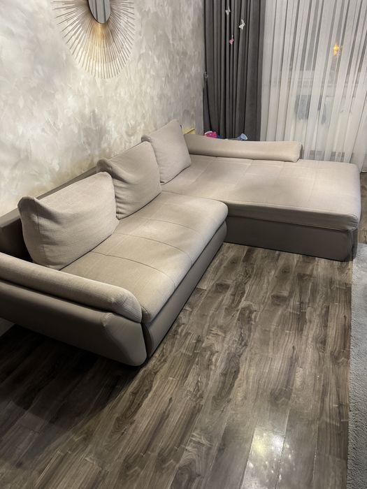 Coltar extensibil cu lada de depozitare