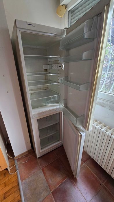 Хладилник liebherr 55×180×60
