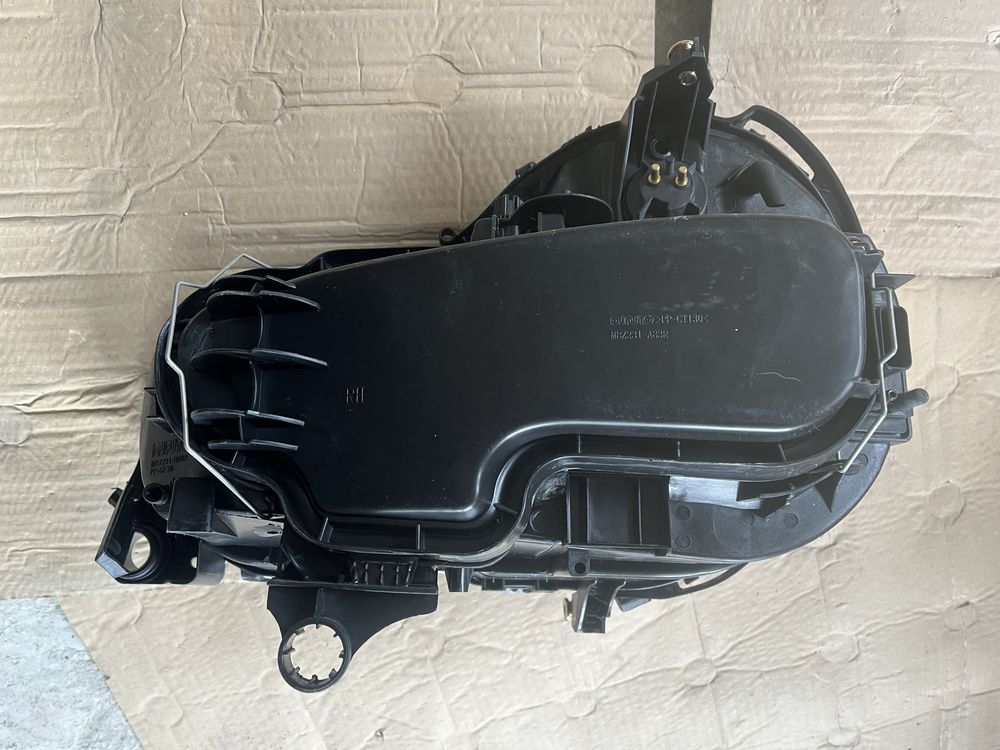Ляв фар Мерседес W210