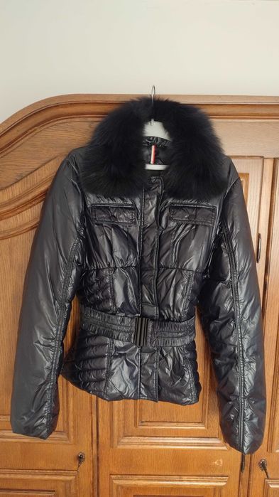 Vând geaca fas dama