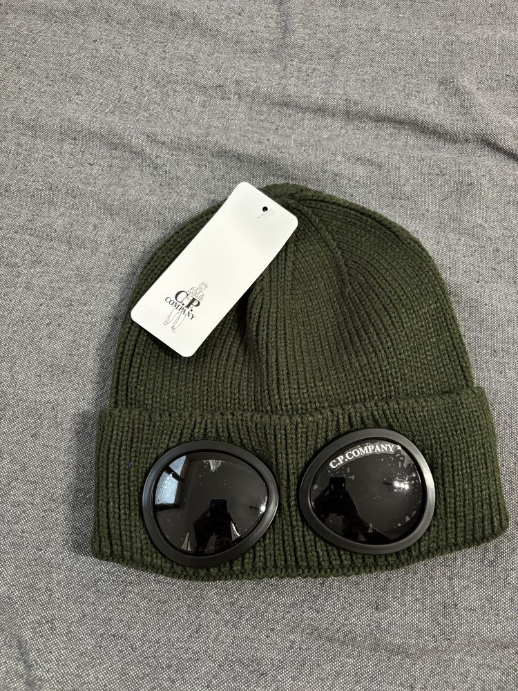 Шапка на C.P Company