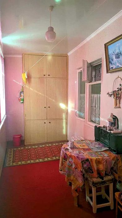 Продается 3-х комнатная квартира. Кушбеги. Яккасарайский район.
