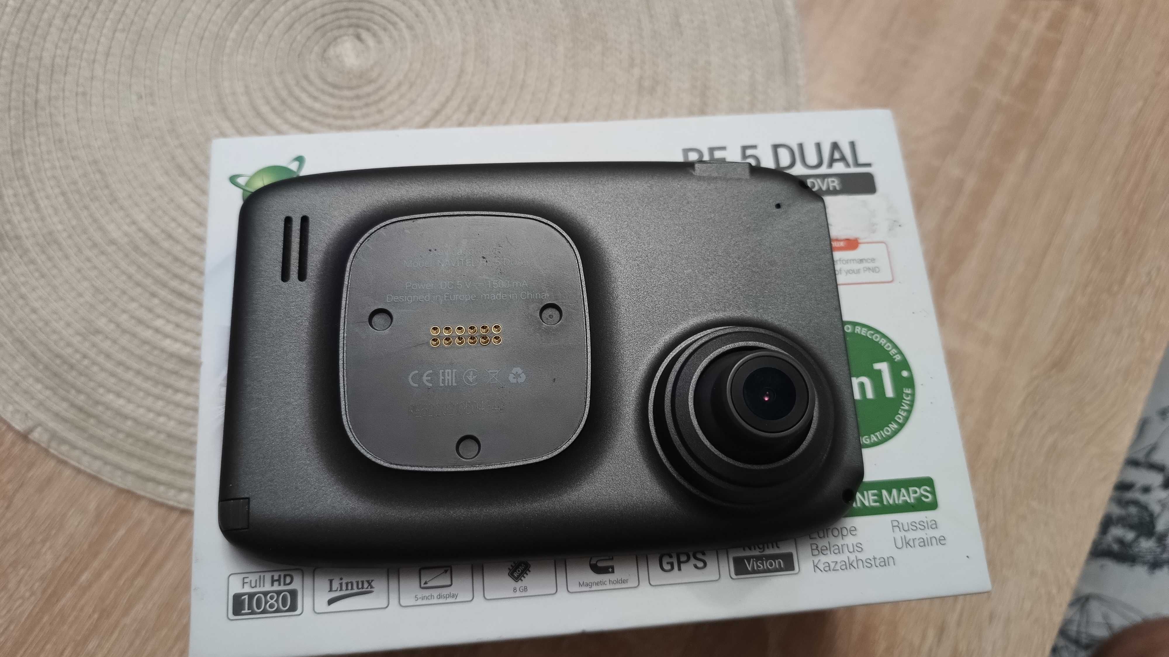 Навигация Navitel RE 5 Dual със видеорегистратор