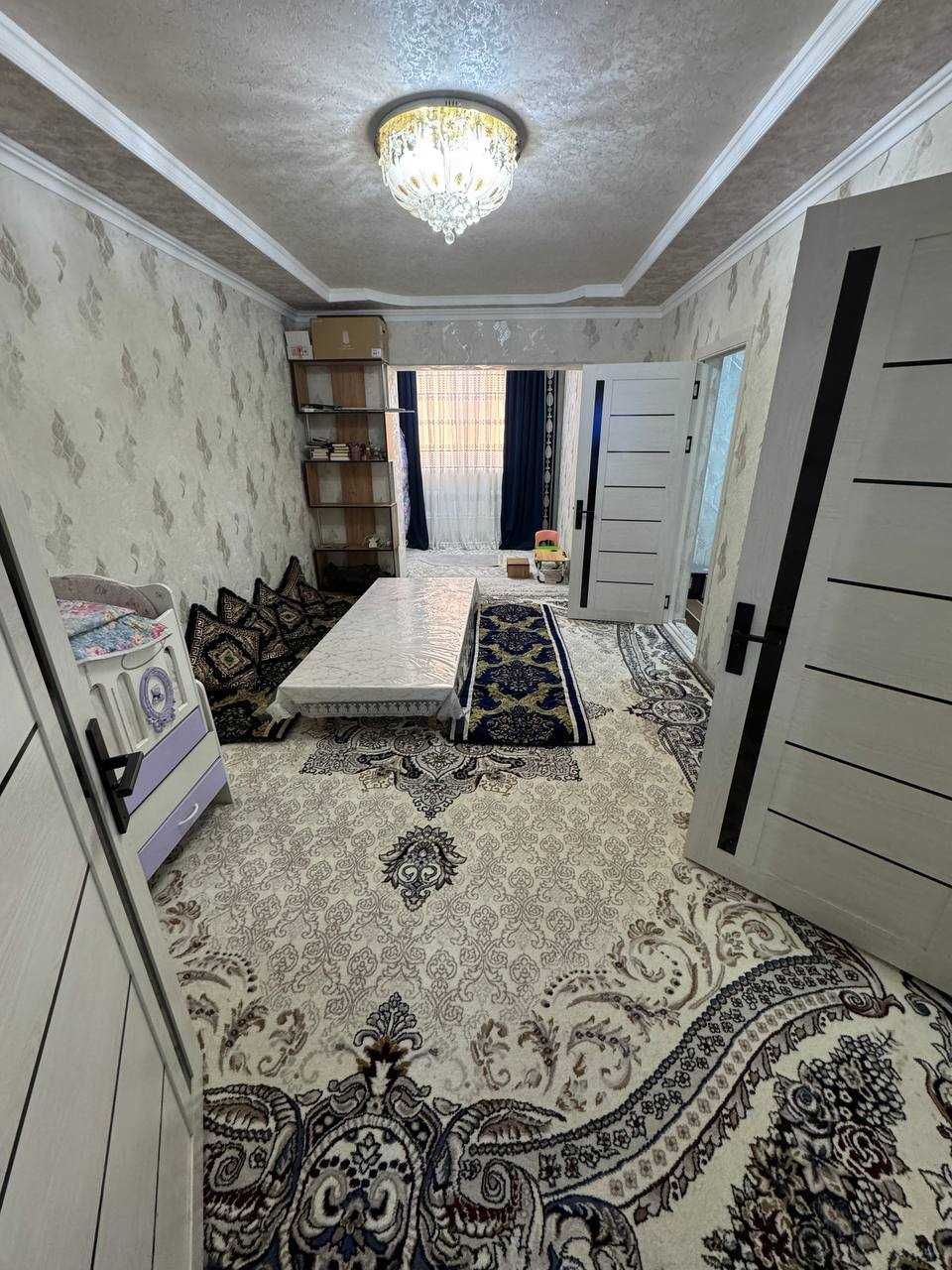 Квартира сотилади, 2 хонали, Термиз эски Халк банки ёнида