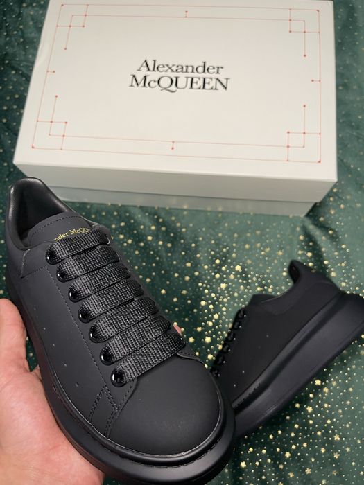 Alexander McQueen Black