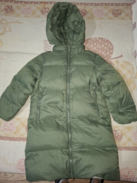 Продам детский пуховик уни.