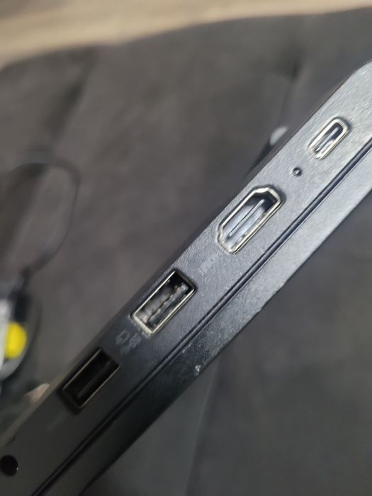 Lenovo thinkPad E485 ,procesor AMD Ryzen 7 2700