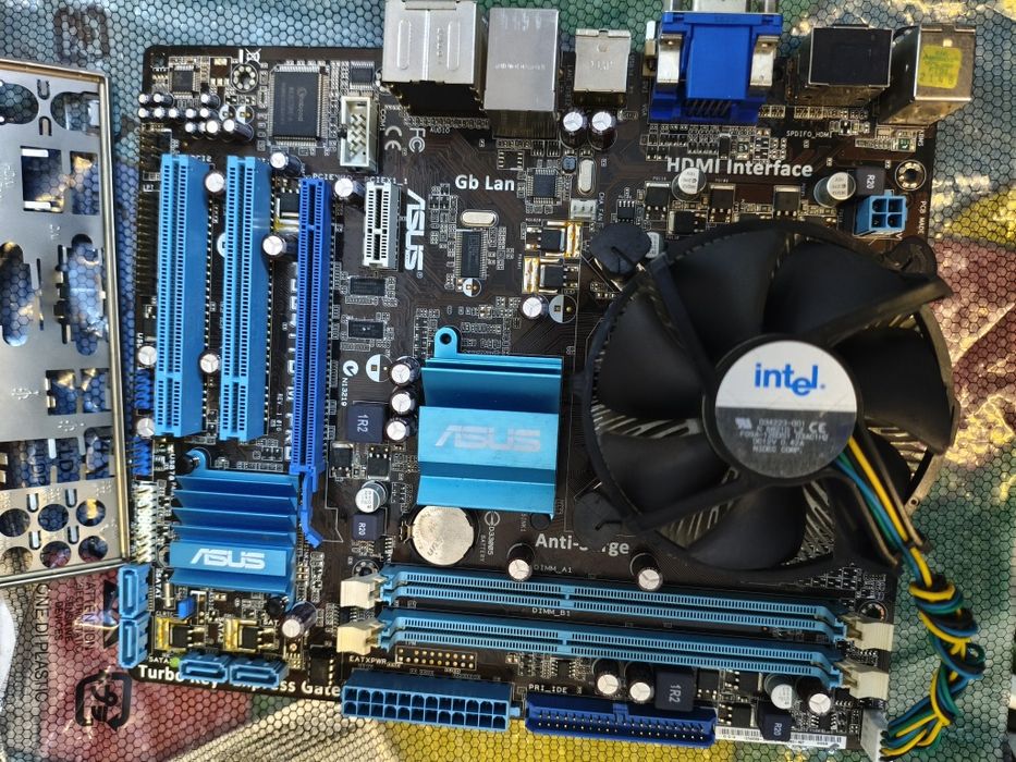 Kit placa baza procesor q9550 memorie ddr3