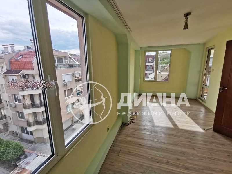 Продава се Тристаен апартамент в Пловдив, Младежки Хълм - 72 кв.м за 1431 €/кв.м - Снимка #5