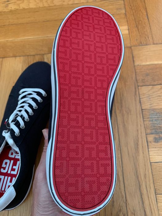 Нови обувки Tommy Hilfiger- № 41