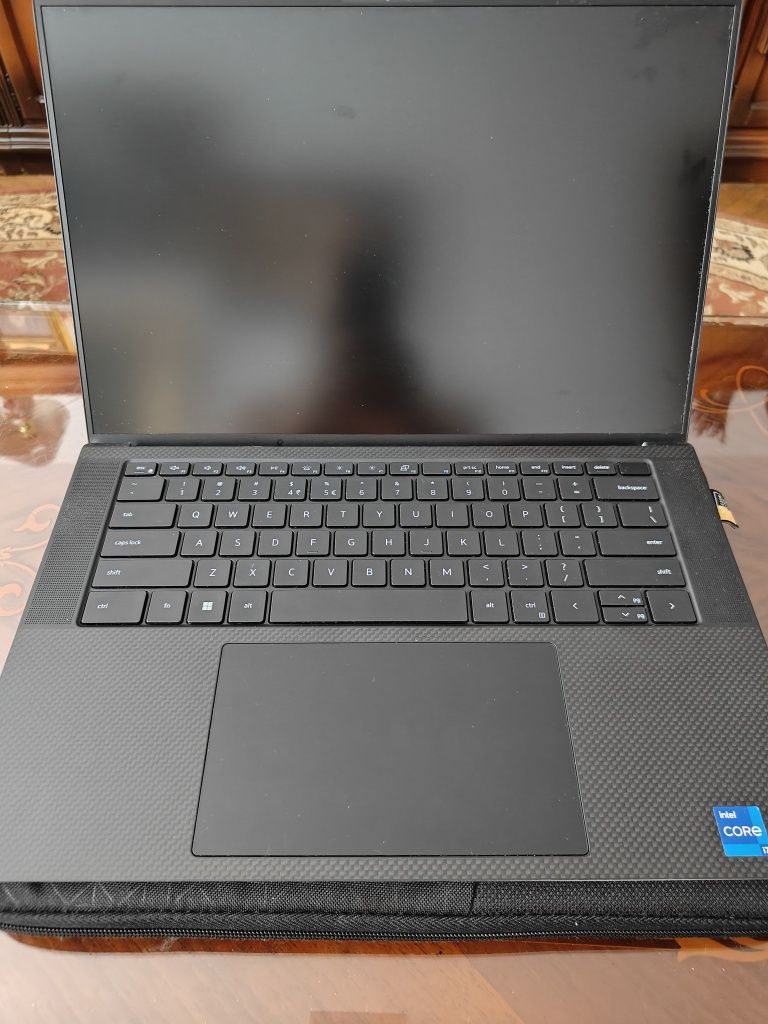 Laptop gaming • Dell XPS 9530 • i7-13700H • NVIDIA GeForce RTX 4050