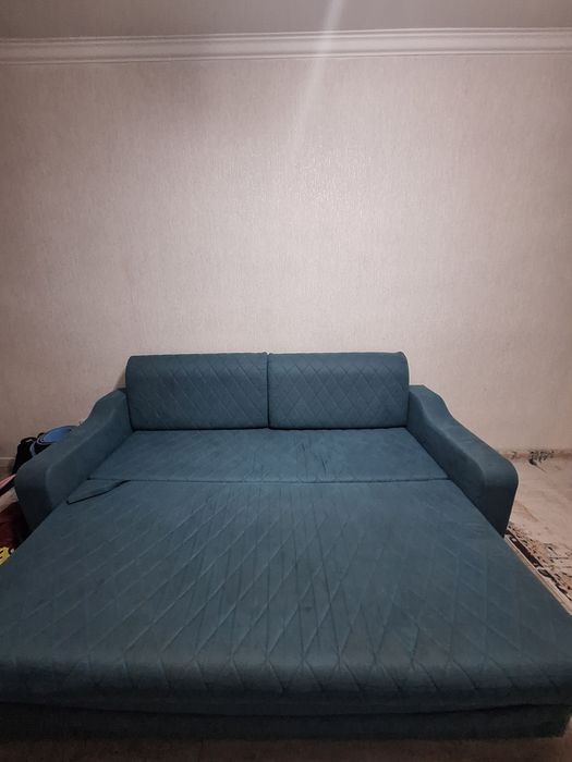 Продается диван.
