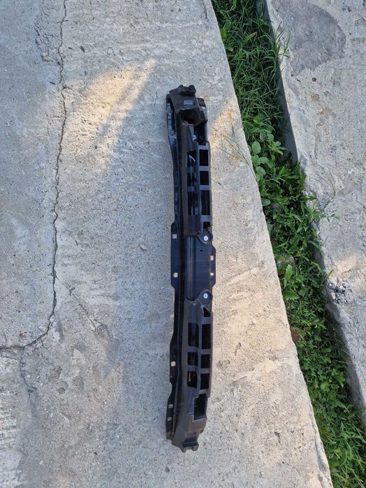 Armatura bara fața logan-sandero 2021+