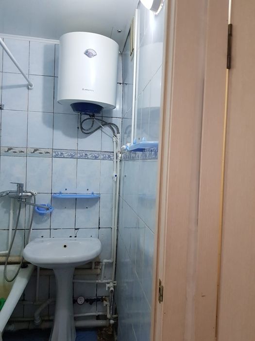 Ұзак мерзімге 2 бөлмелі пәтер жалданады 1 мкр 14 дом