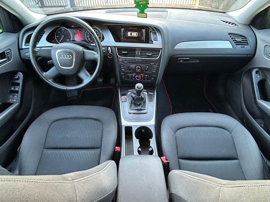 Audi a 4 B8 2.0 143 cp