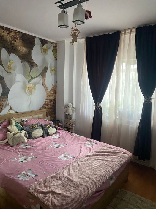 Vând apartament 4 camere Trivale confort 1 decomandat