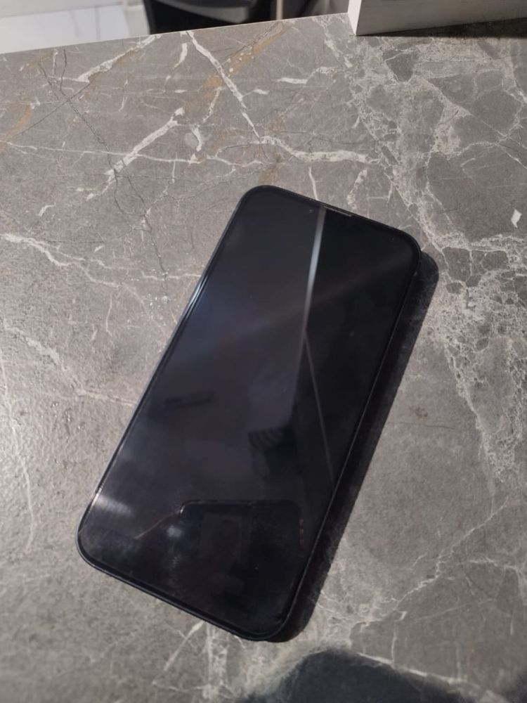 Продам iPhone 14