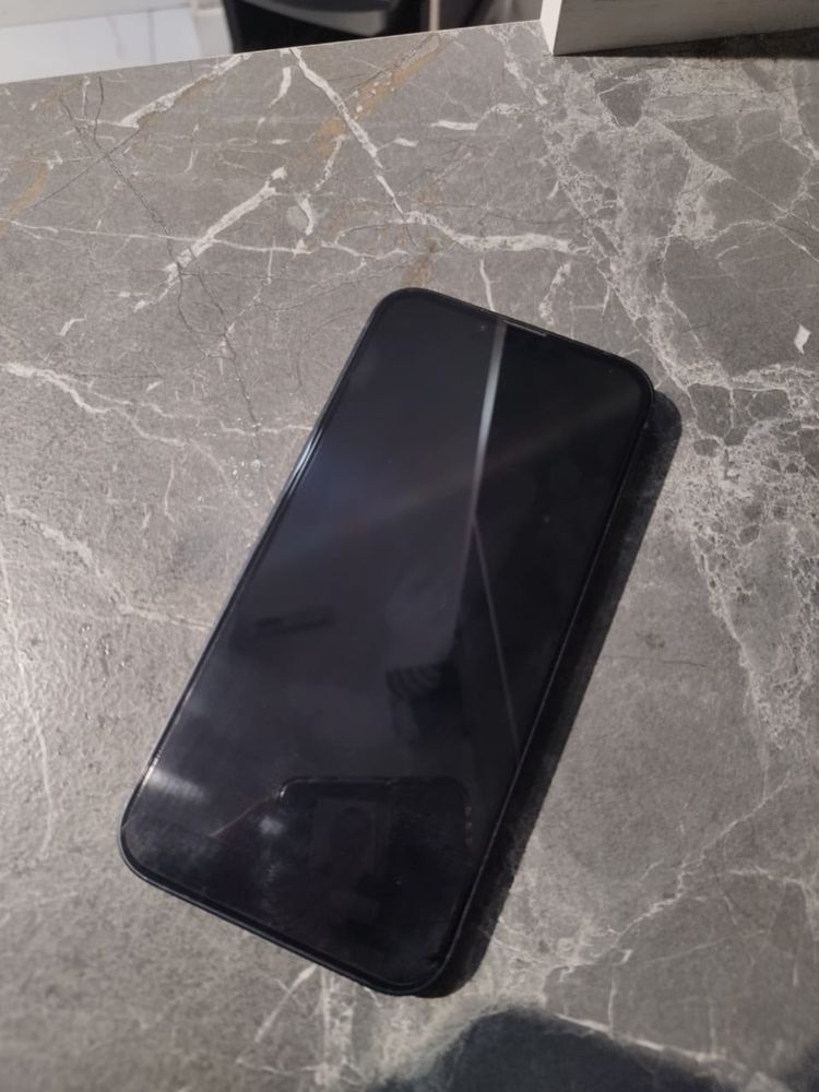 Продам iPhone 14