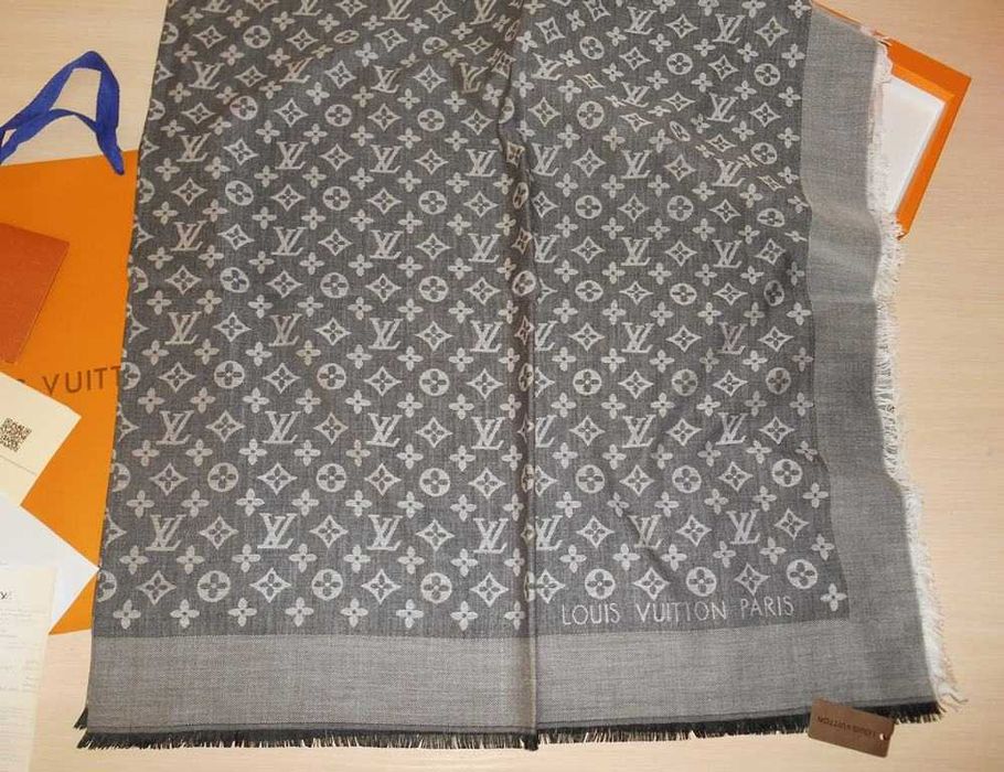 Eșarfă pentru femei Louis Vuitton 0336