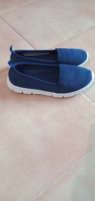 Детски спортни обувки